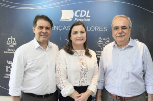 Evandro e Cristiane Leitão com o presidente Assis Cavalcante (CDL)