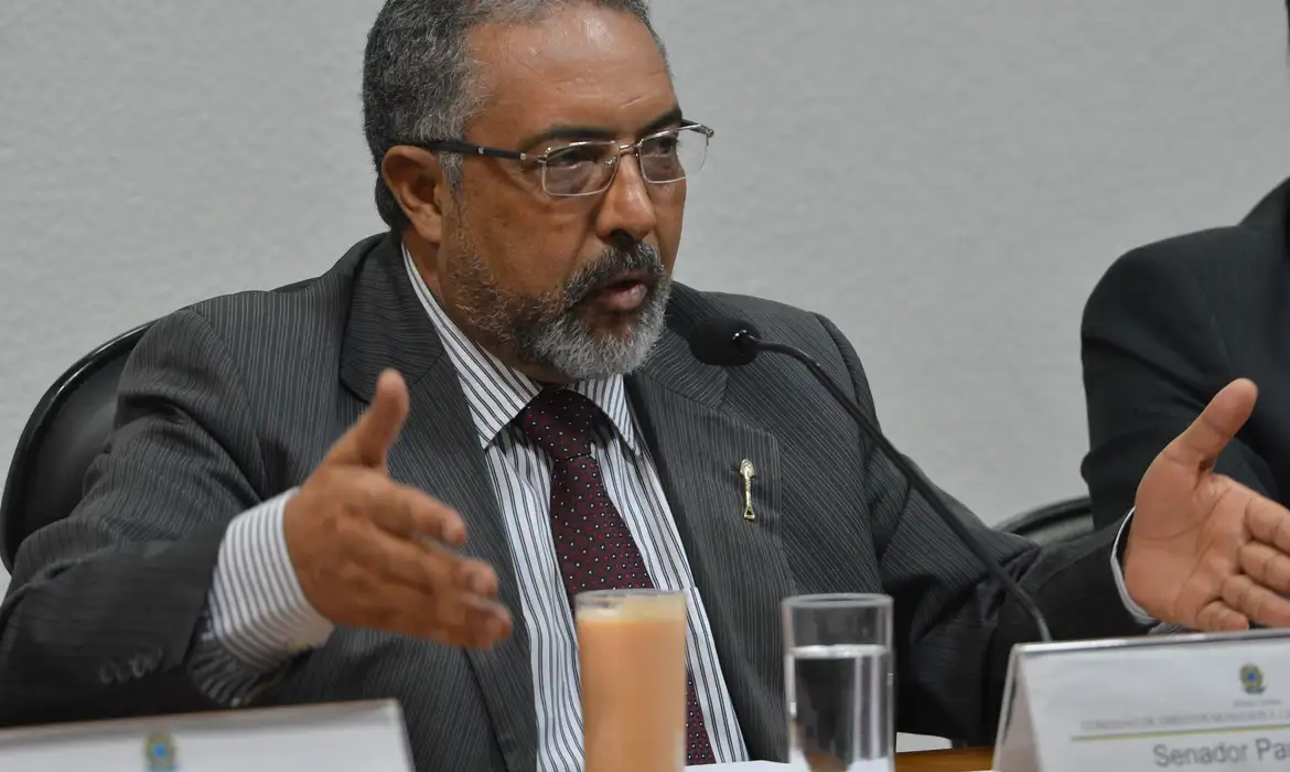 Senador Paulo Paim (PT-RS)