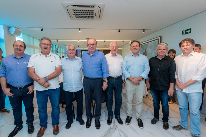 Posse de José Antunes Mota na presidência do Sindilaticinios