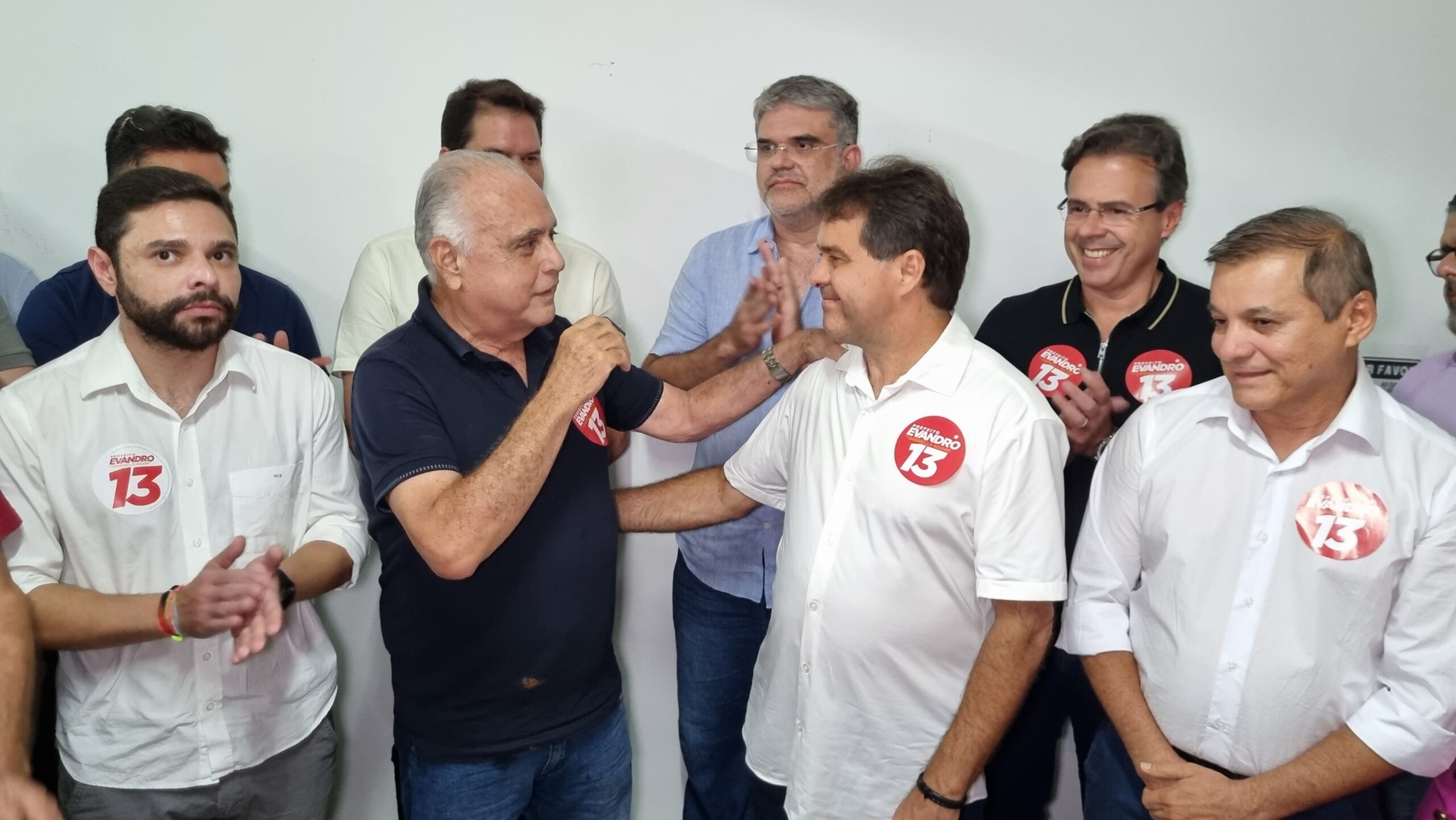 Evandro Leitão recebe apoio de Roberto Pessoa e seu grupo político