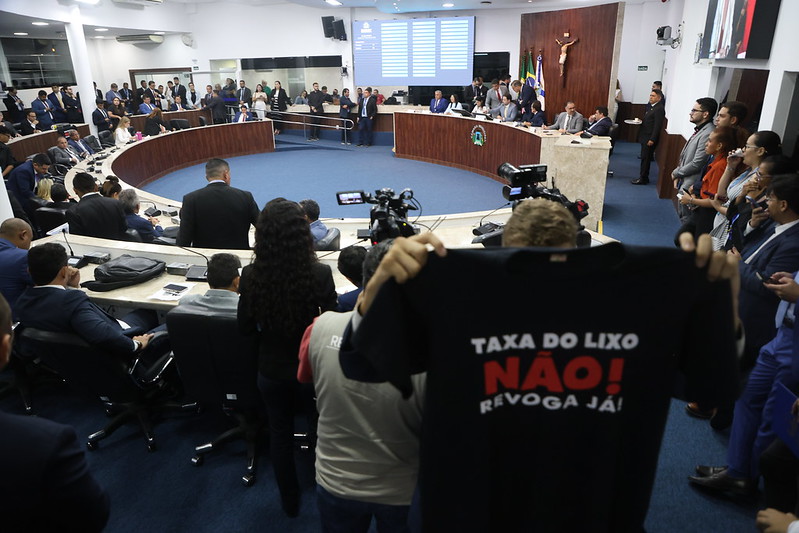 CMFor aprova por unanimidade o fim da Taxa do Lixo