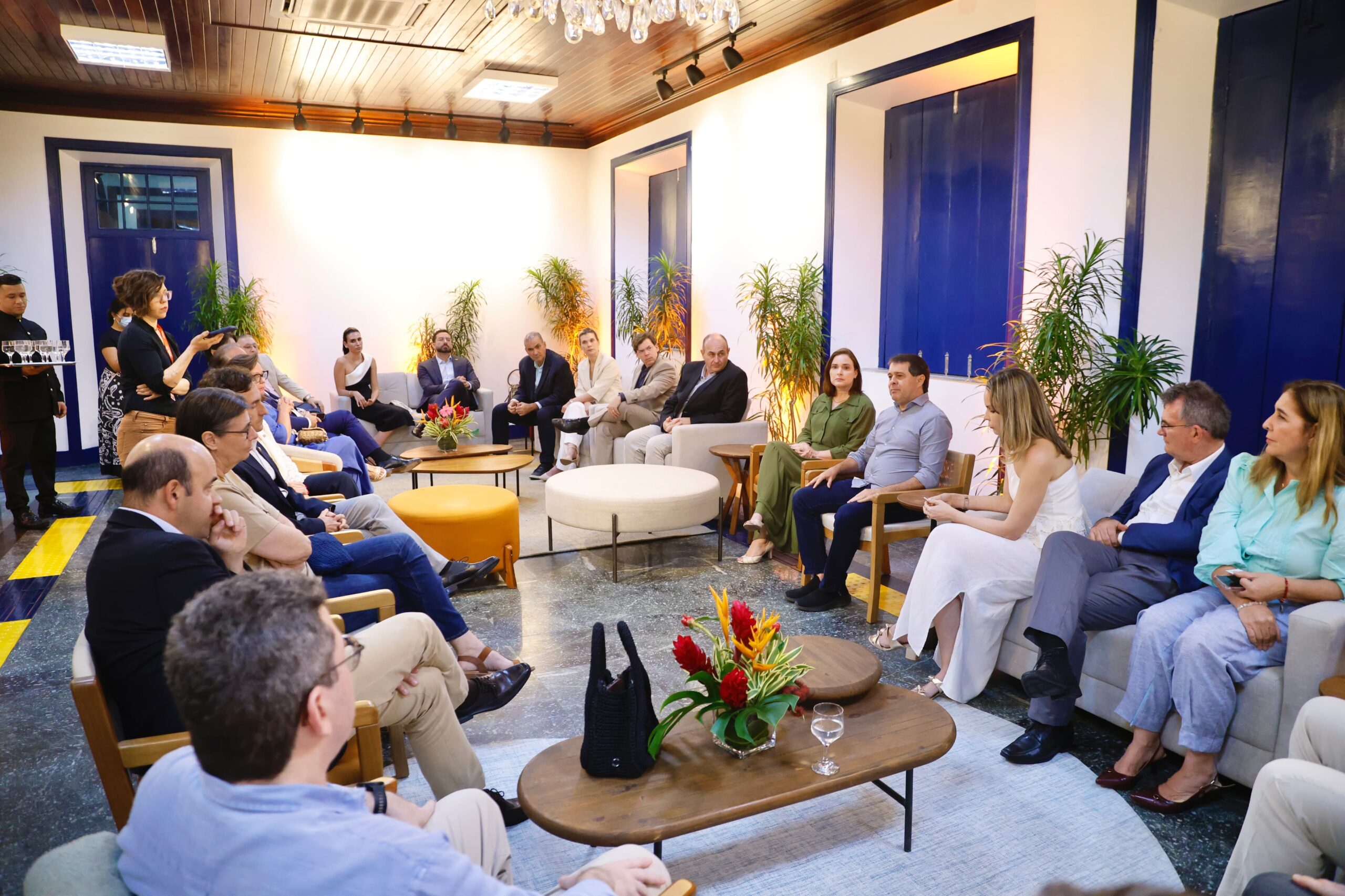 Encontro Prefeito Evandro e cônsules