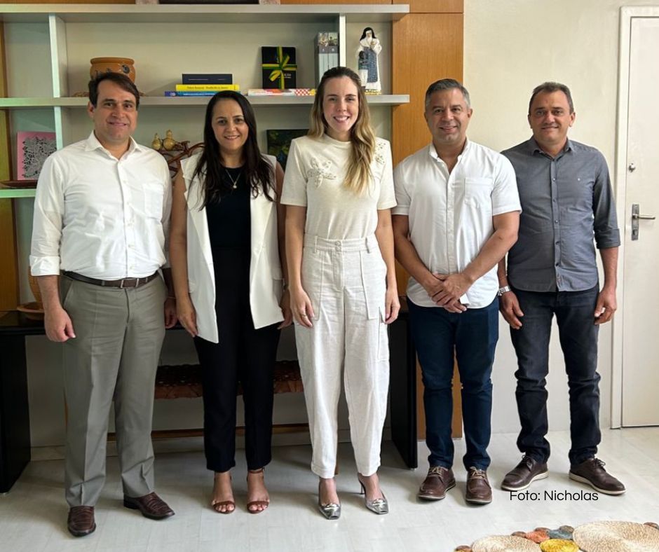 Deputado Salmito, Josielma Araujo, vice-governadora Jade, Orlando Filho e Iranildo Marques( esposo Josielma)